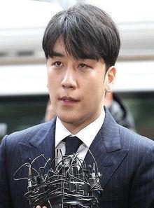 明星刘某吸毒,娱乐圈再掀道德风波